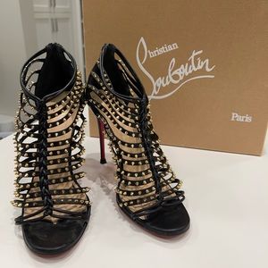 Christian louboutin gold Stud heels